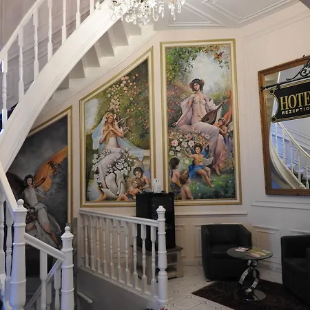 Konukevi Turmhotel Weserblick 3*