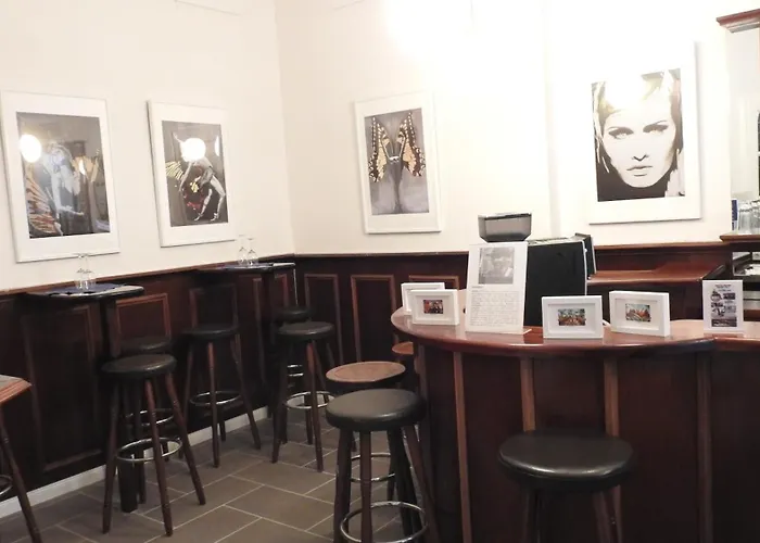 Turmhotel Weserblick 3* ブレーメン