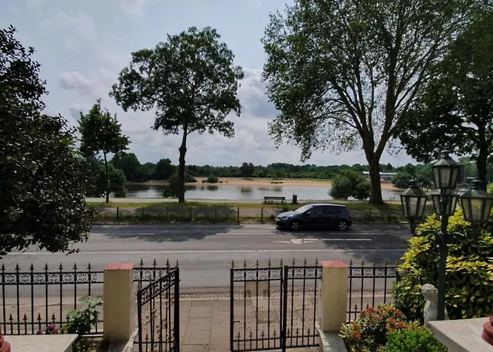 Turmhotel Weserblick Casa de hóspedes