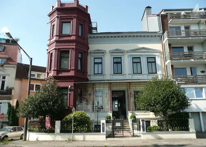 ゲストハウス Turmhotel Weserblick 3*